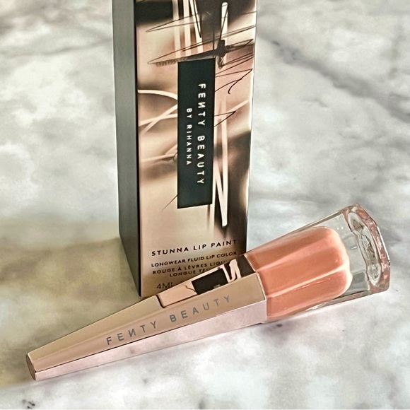 Fenty Beauty Makeup Rihannas Fenty Beauty Stunna Lip Paint In